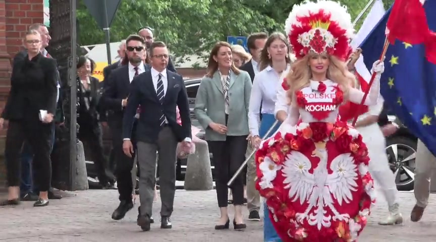 Official visit by Roberta METSOLA, EP President to Łódz (Poland) - doorstep and participation to the Ode de Joy record event